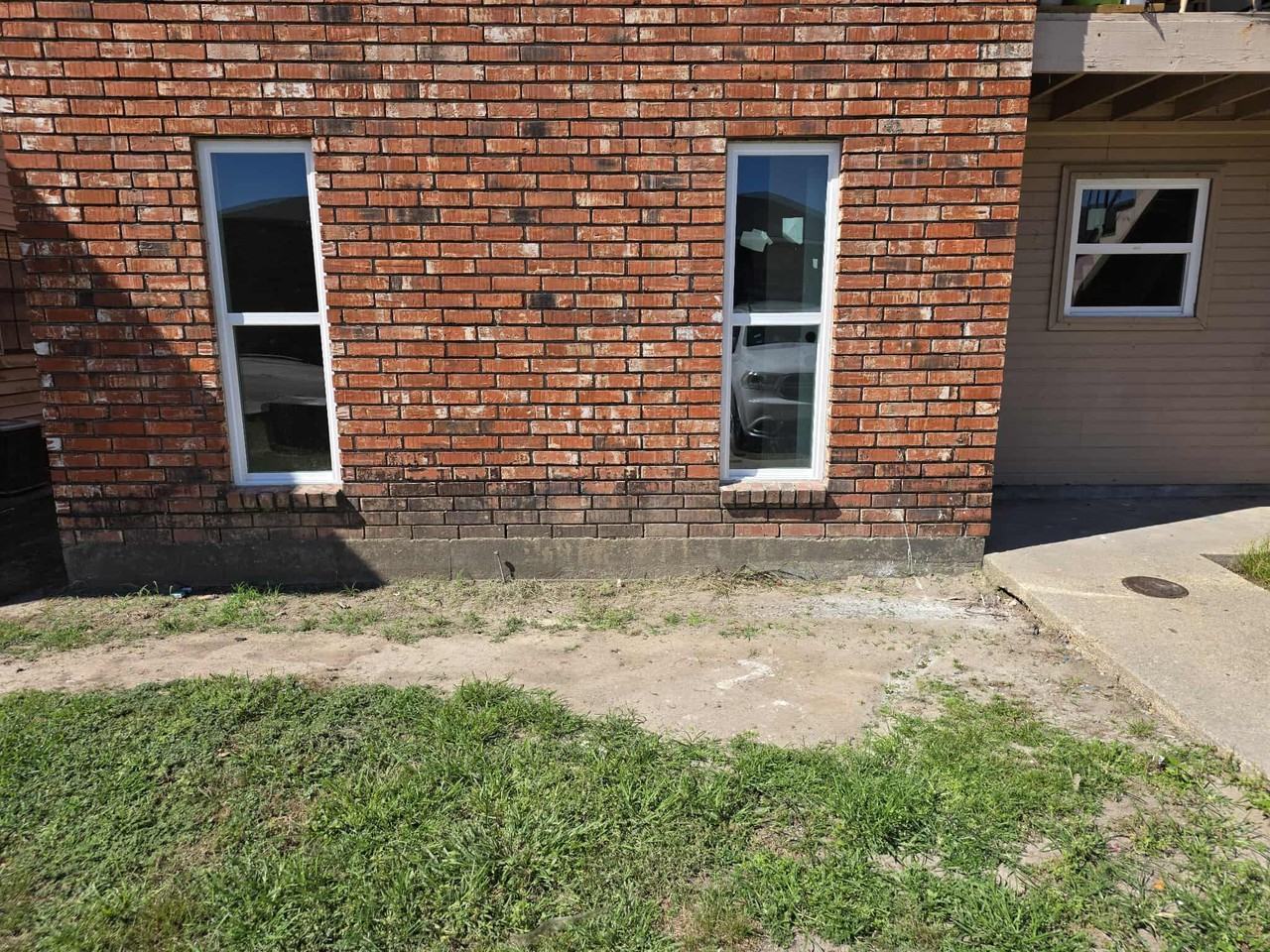 408 Scotsdale St #1 - Photo 5 of 8