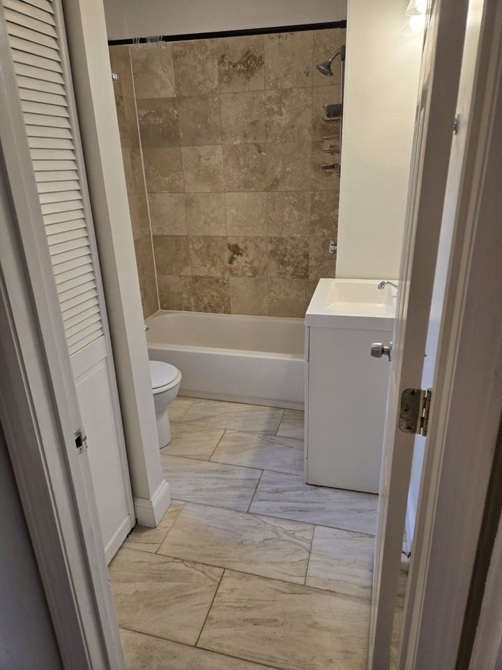 1193 Commonwealth Avenue #17 - Photo 5 of 14