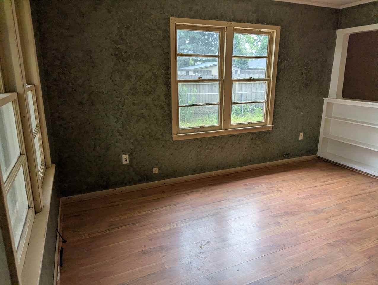 1818 Clover St #1 - Photo 3 of 10