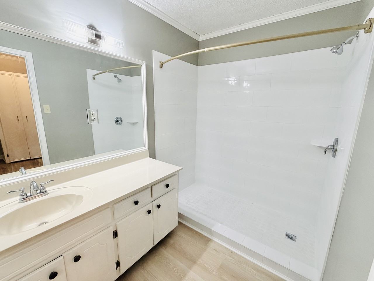 7905 Castleton Ln #1 - Photo 7 of 29
