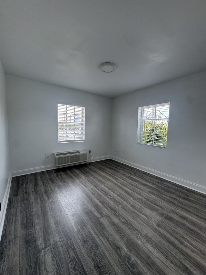 8401 BYRON AVE12 #12 - Photo 6 of 9