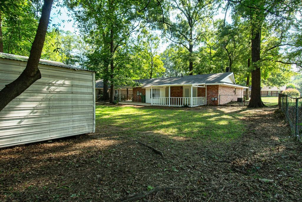 4228 Johnstown Dr #1 - Photo 4 of 18