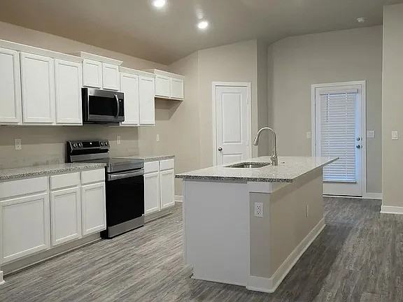1321 Bourbon St #1 - Photo 2 of 10