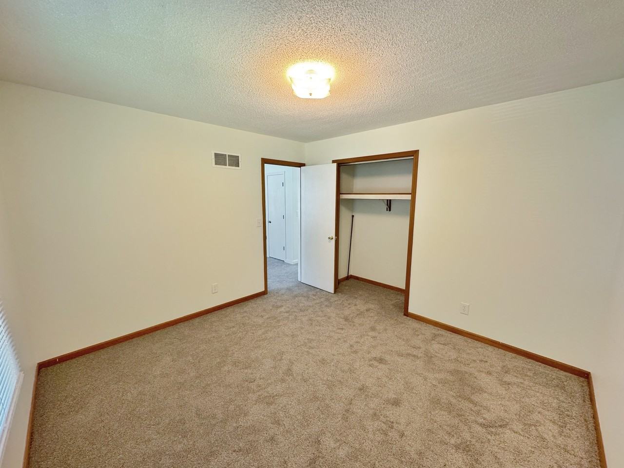 802 N College Ave #1 - Photo 4 of 16