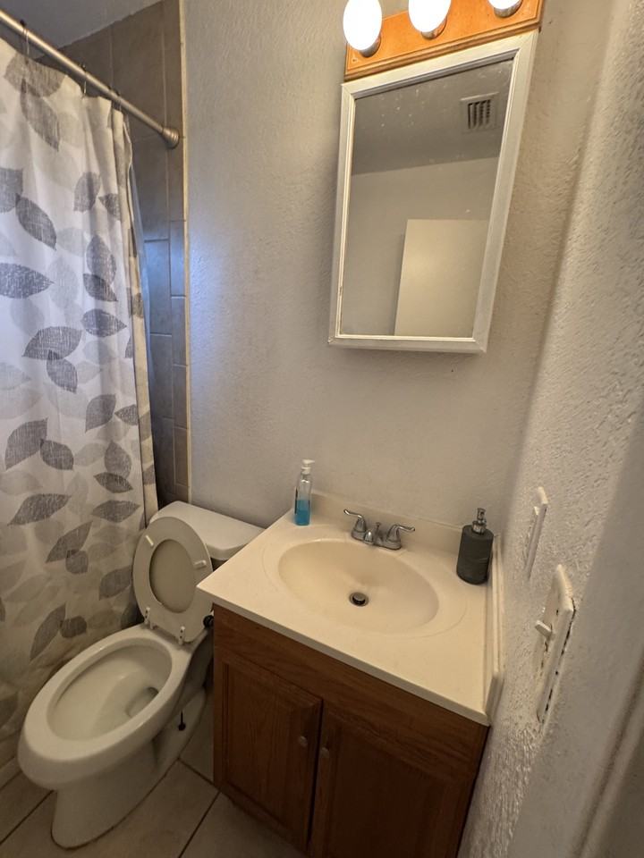 148 Deacon Jones Blvd Rm 2 #2 - Photo 7 of 13