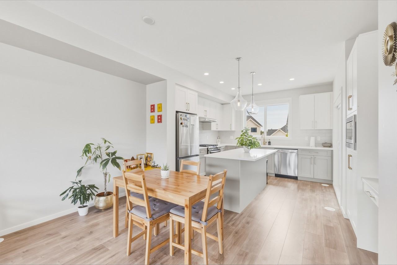1833 165A Street #105 - Photo 4 of 26