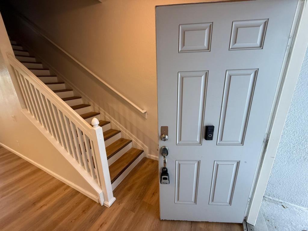 933 Enclair St - Photo 3 of 32