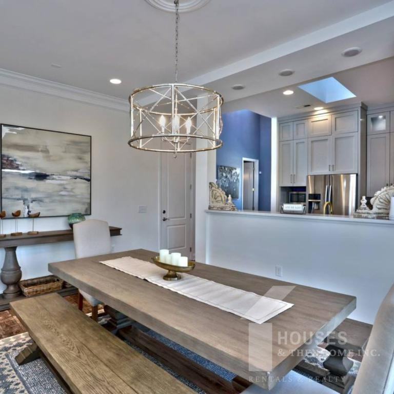 323 Blue Water Way - Photo 5 of 24