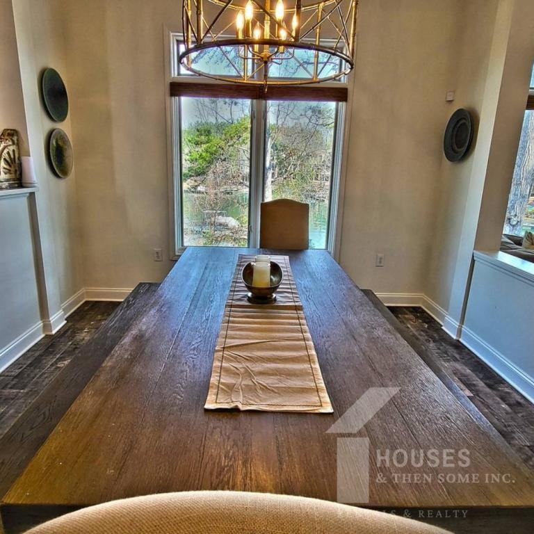 323 Blue Water Way - Photo 6 of 24