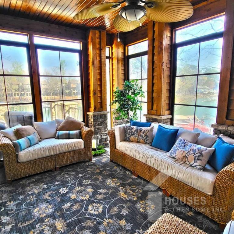 323 Blue Water Way - Photo 7 of 24