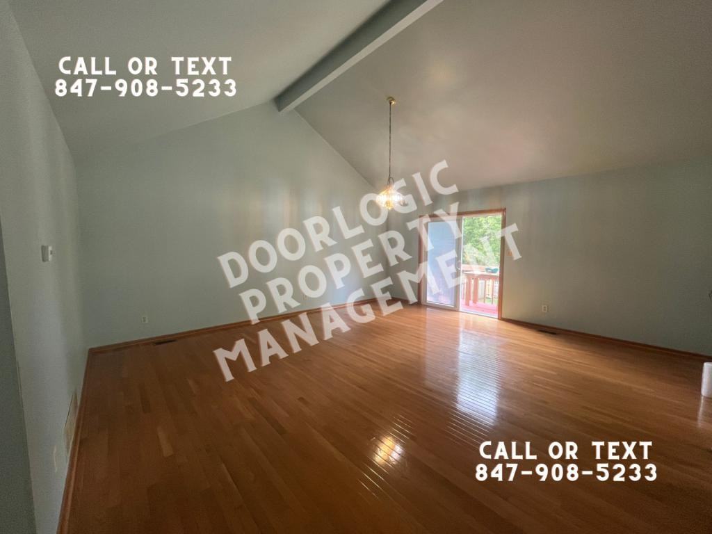 965 Amberwood Pl - Photo 4 of 31