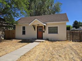 featured image of 429 3rd Ave E