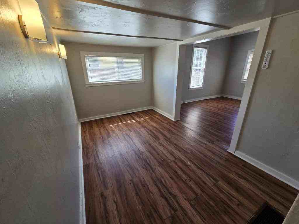 429 3rd Ave E - Photo 6 of 14
