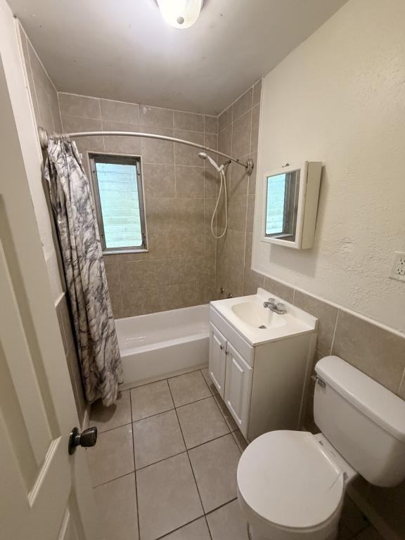 1314 Andrew St - Photo 3 of 9
