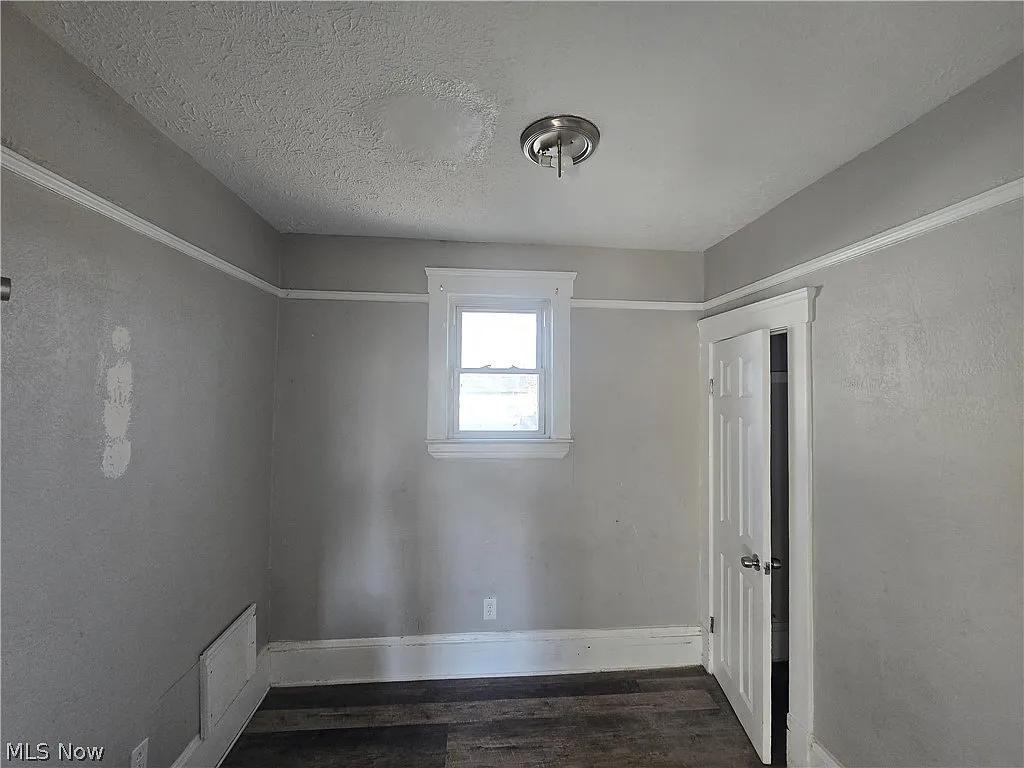1087 E 64th St - Photo 7 of 14