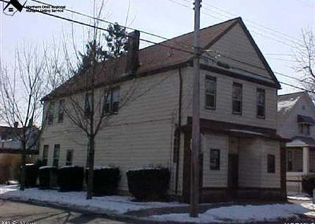 3465 W 54th St - Photo 2 of 6
