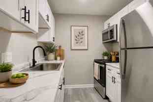 Lakeview Apartments - Photo 1 of 1