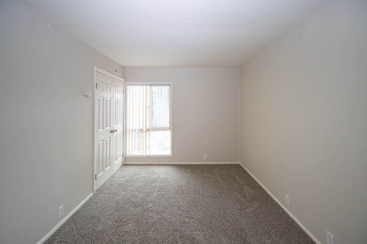 Eastgate Apartments - Photo 3 of 20