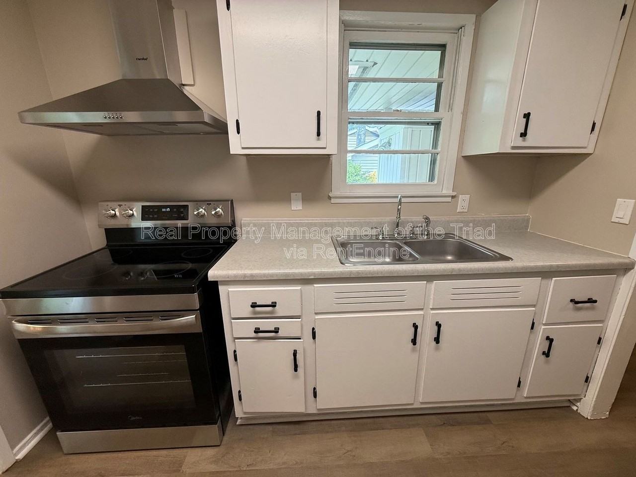 2523 Overbrook Dr - Photo 5 of 19