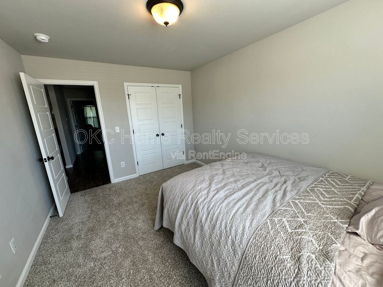 7724 Windstone Dr - Photo 3 of 15