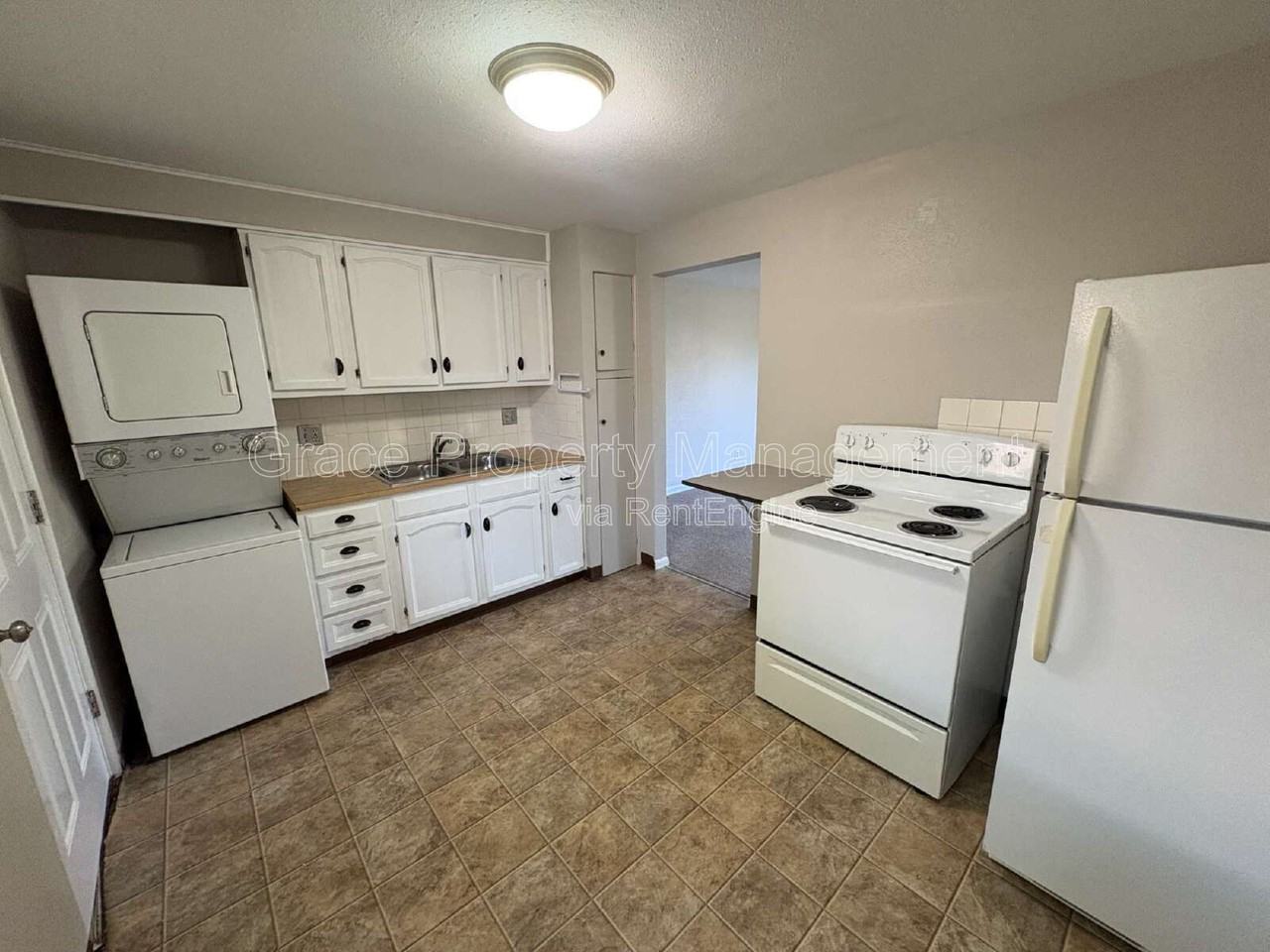 1665 Pierce St #3 - Photo 6 of 15