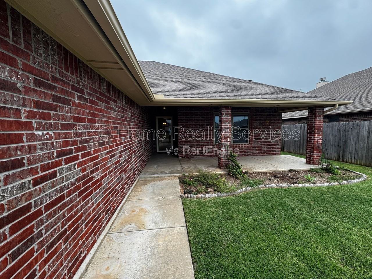 8020 Kaden Rd - Photo 2 of 34