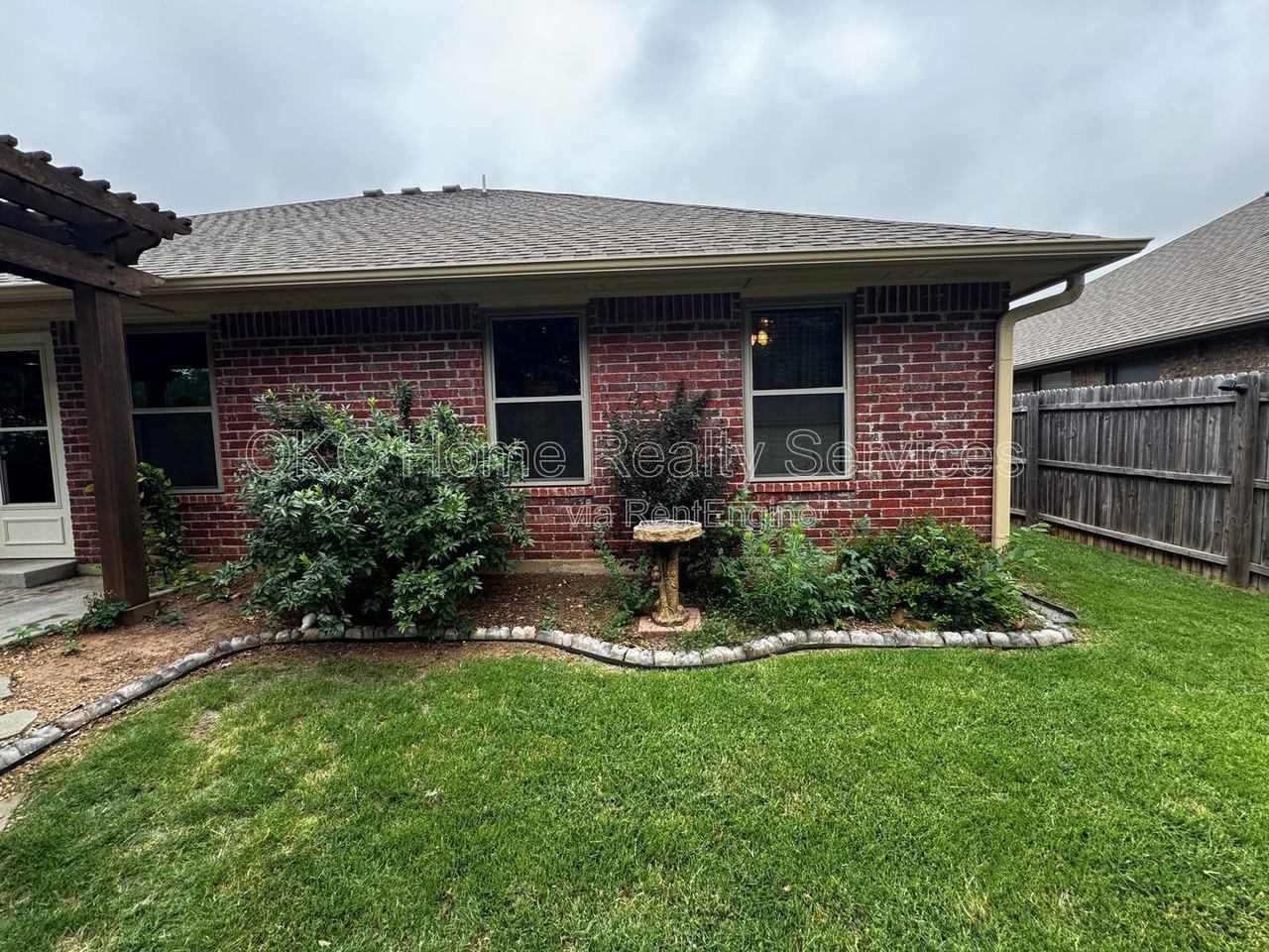 8020 Kaden Rd - Photo 5 of 34