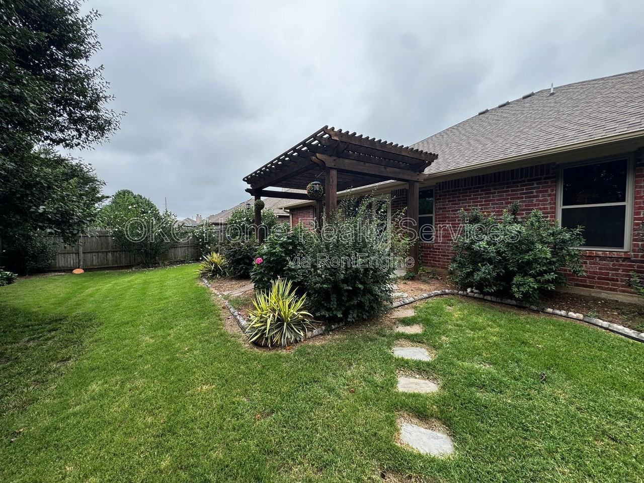 8020 Kaden Rd - Photo 6 of 34