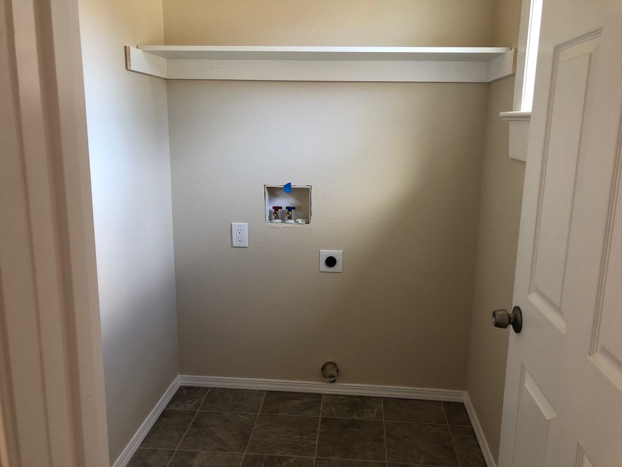 320 W Pine St #320 - Photo 2 of 9