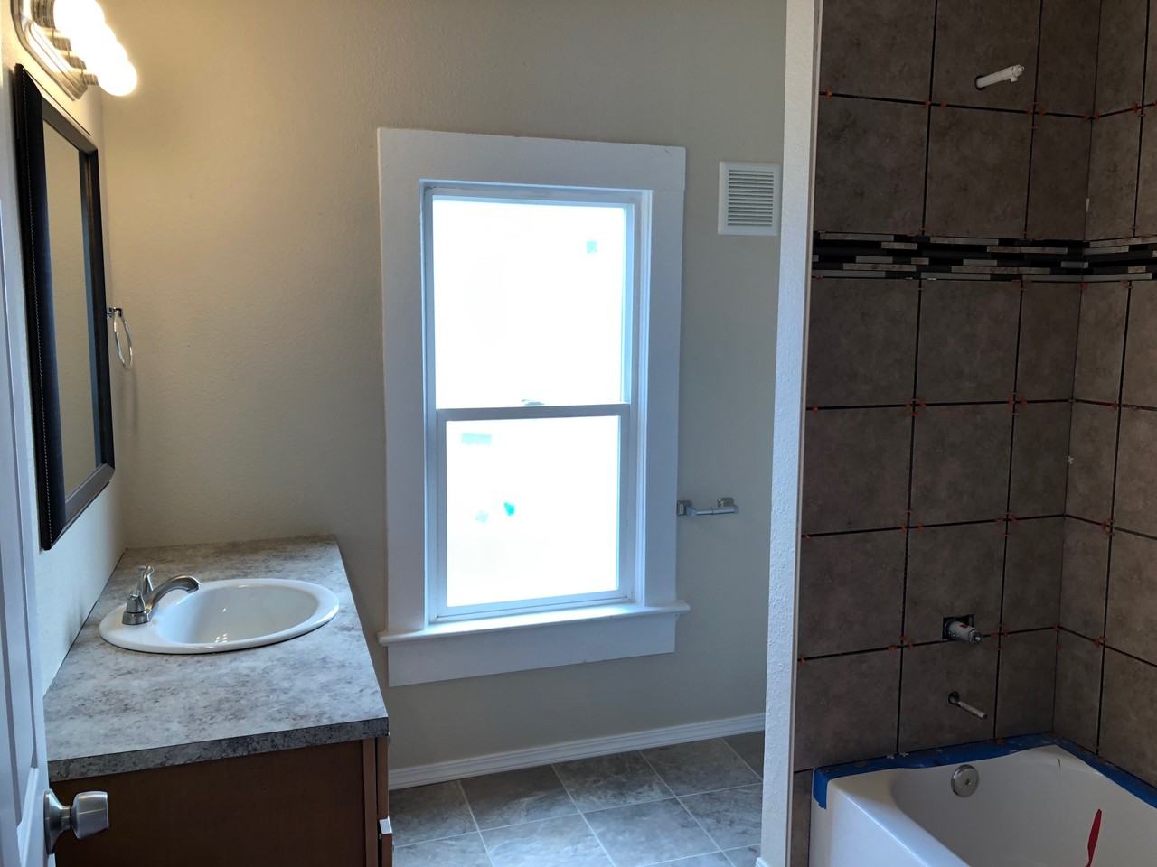 320 W Pine St #320 - Photo 6 of 9