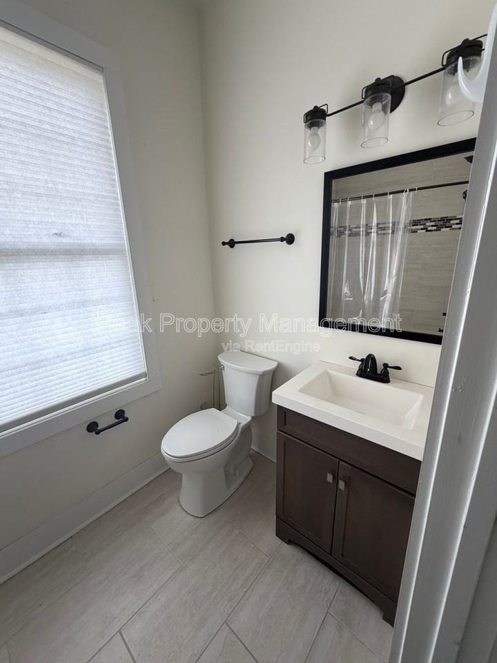 2311 Lamb Ave - Photo 6 of 10