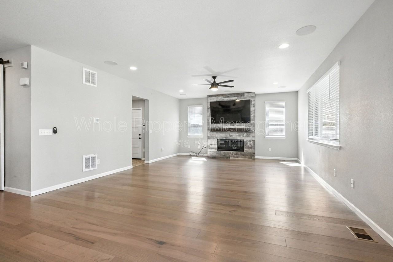 9191 Rio Lado St - Photo 7 of 28