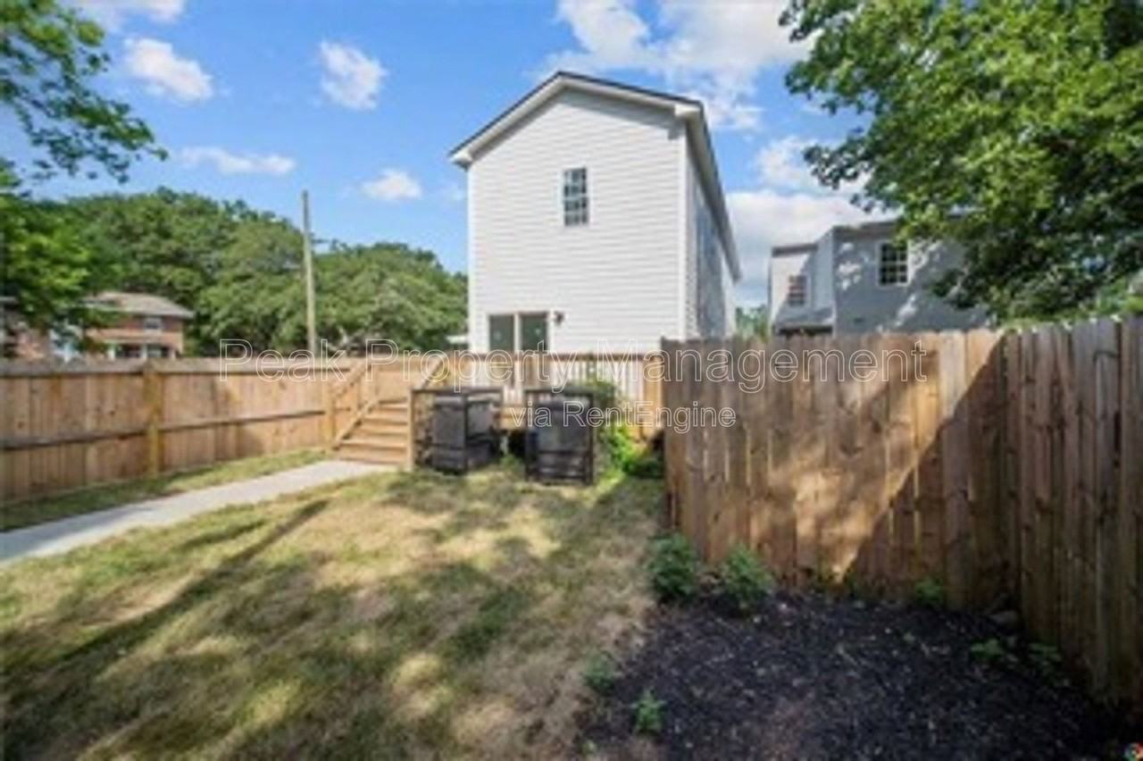 1203 N 19th St - Photo 3 of 21