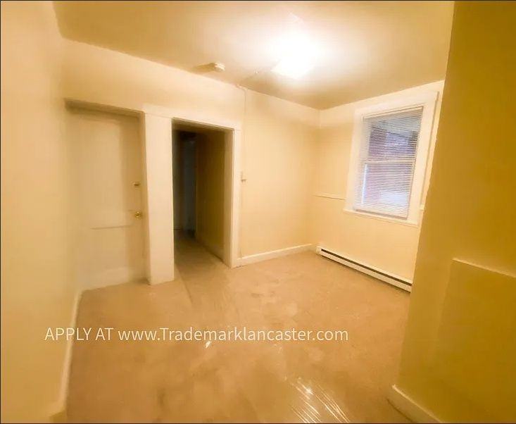 215 W Vine St #1 - Photo 5 of 7