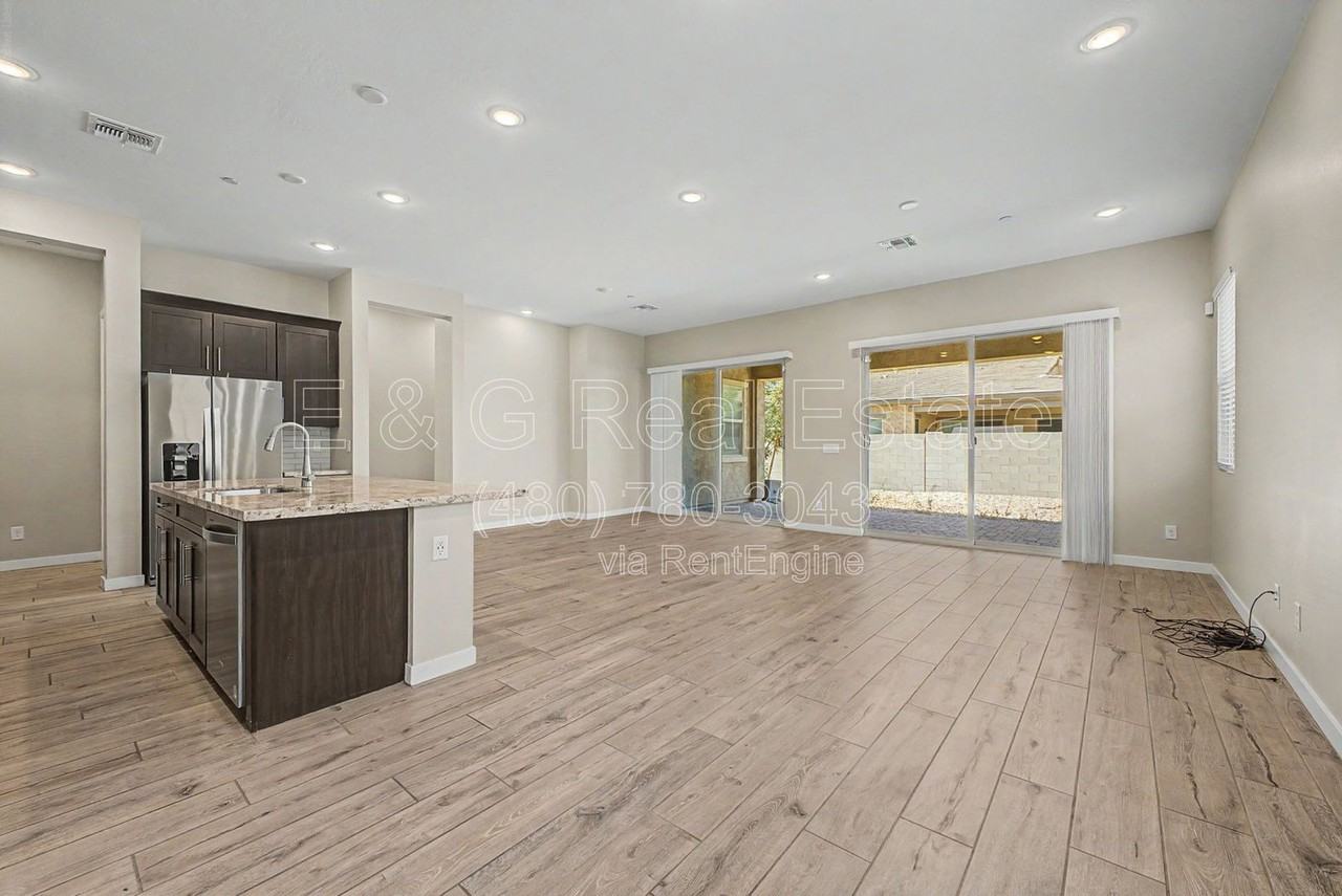 1899 N 140th Dr - Photo 4 of 26
