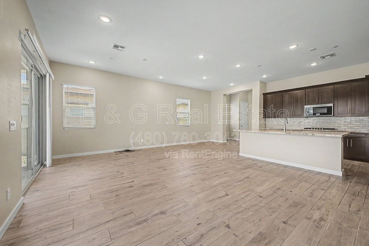 1899 N 140th Dr - Photo 5 of 26