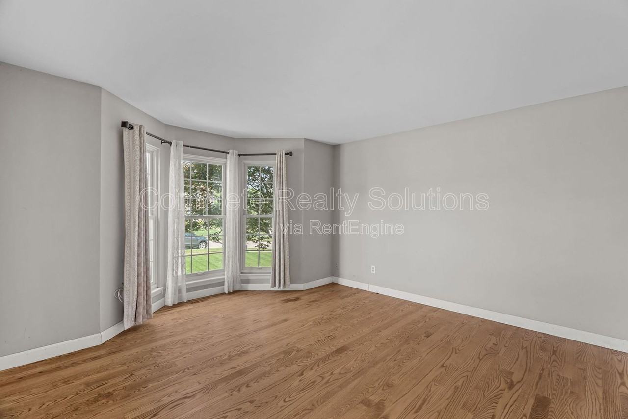 16610 Green Needle Ct - Photo 6 of 50