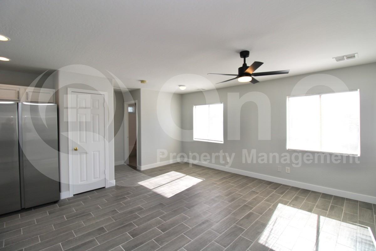 2153 W Morten Ave #2 - Photo 3 of 15