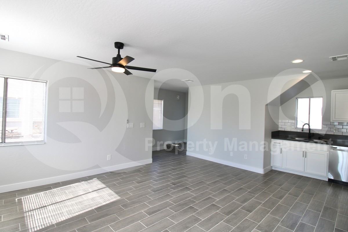 2153 W Morten Ave #2 - Photo 4 of 15