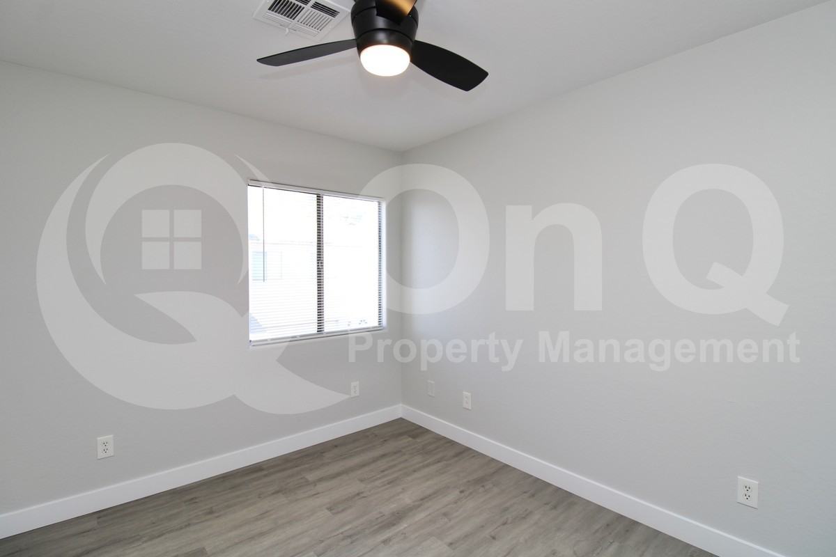 2153 W Morten Ave #2 - Photo 7 of 15