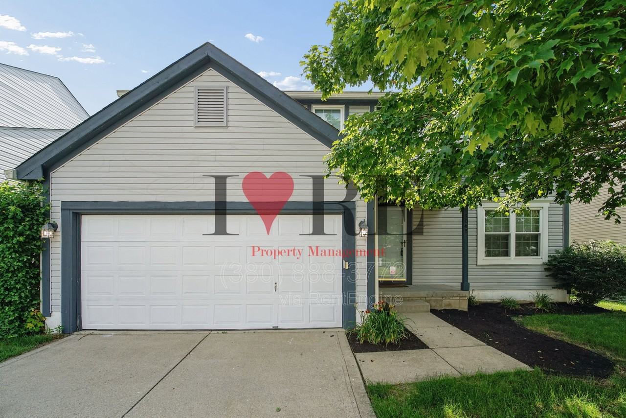 3048 Hollybank Rd - Photo 3 of 41