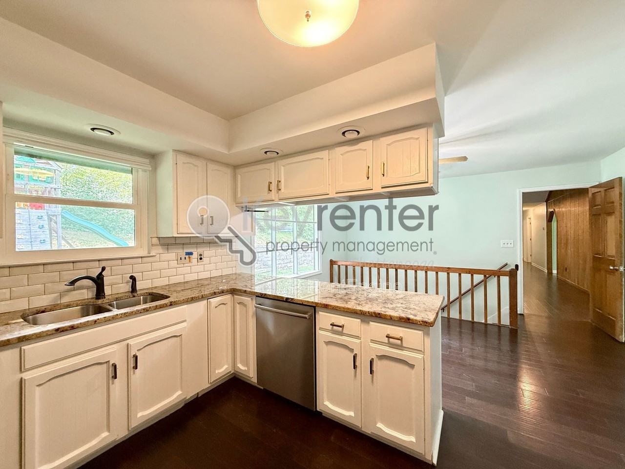4910 Bal Harbor Dr - Photo 4 of 27