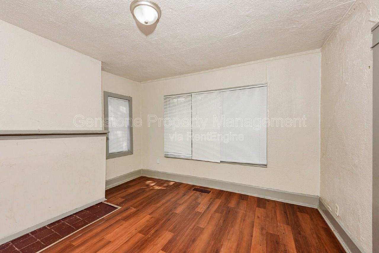 8036 4th Ave N - Photo 4 of 18