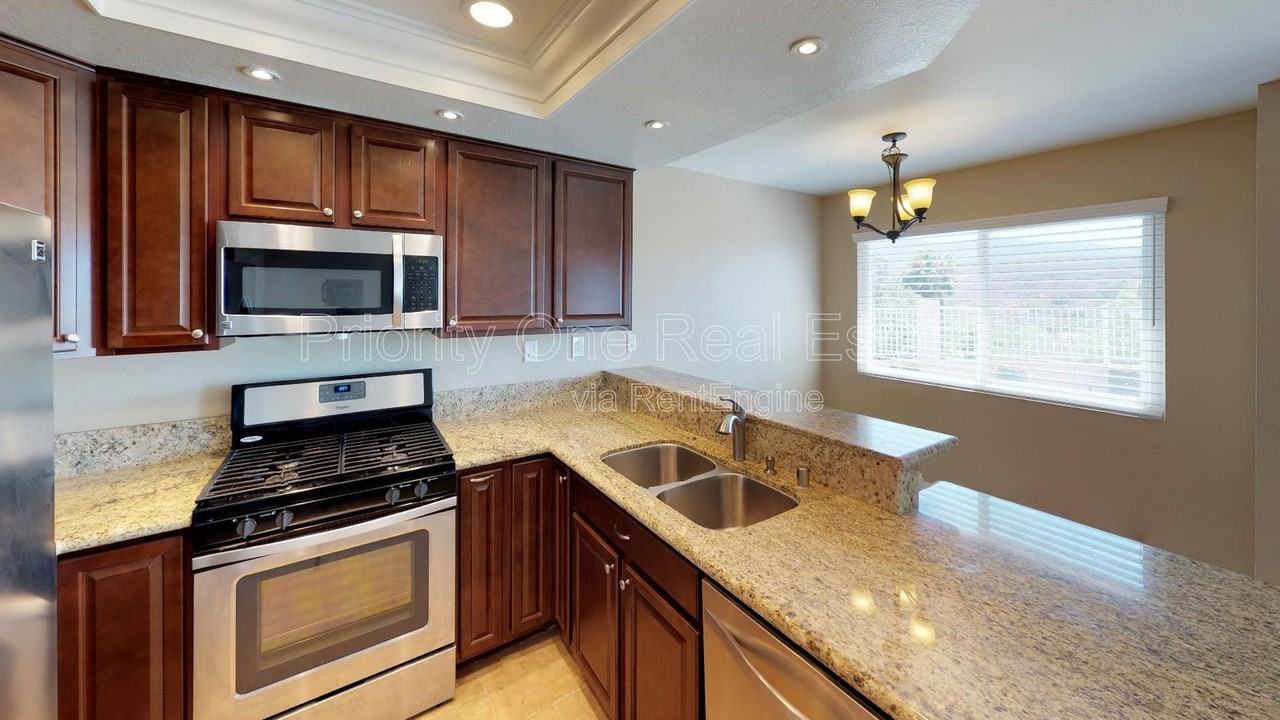 15706 Camino Crisalida - Photo 6 of 22
