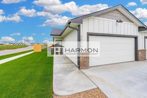 featured image of 2102 N Reece St