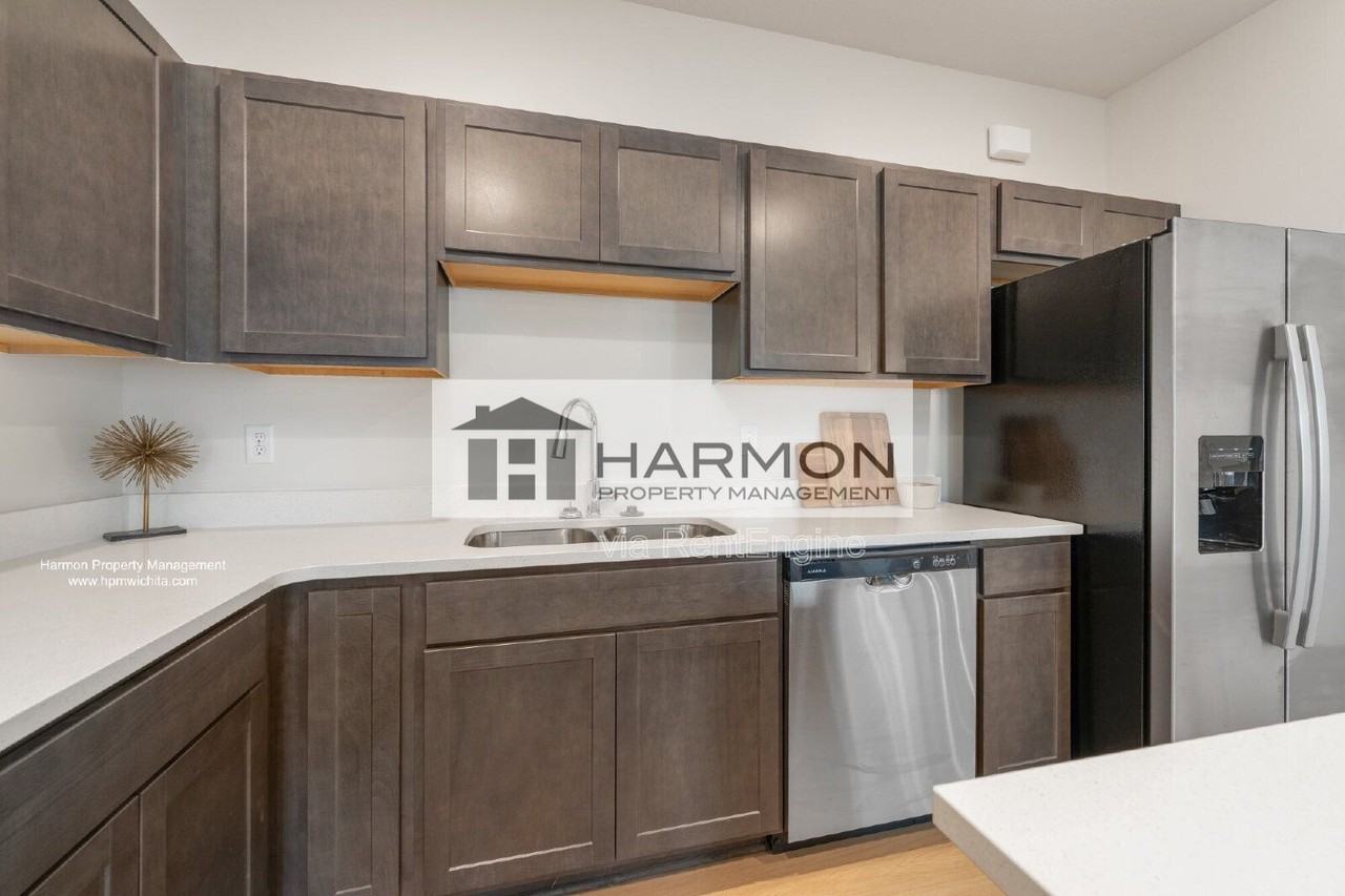 2102 N Reece St - Photo 5 of 15