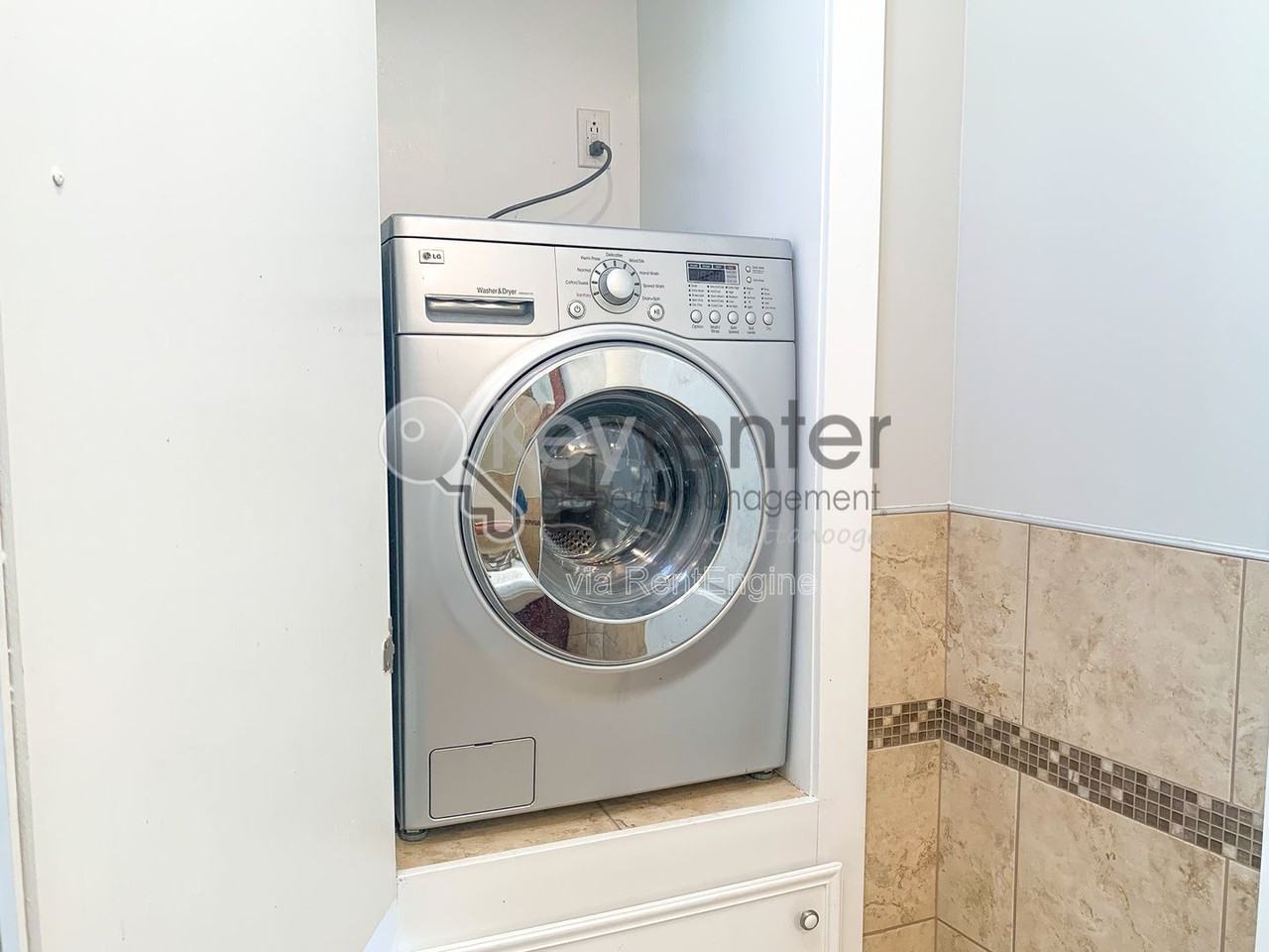 115 N Larchmont Ave #B - Photo 6 of 8