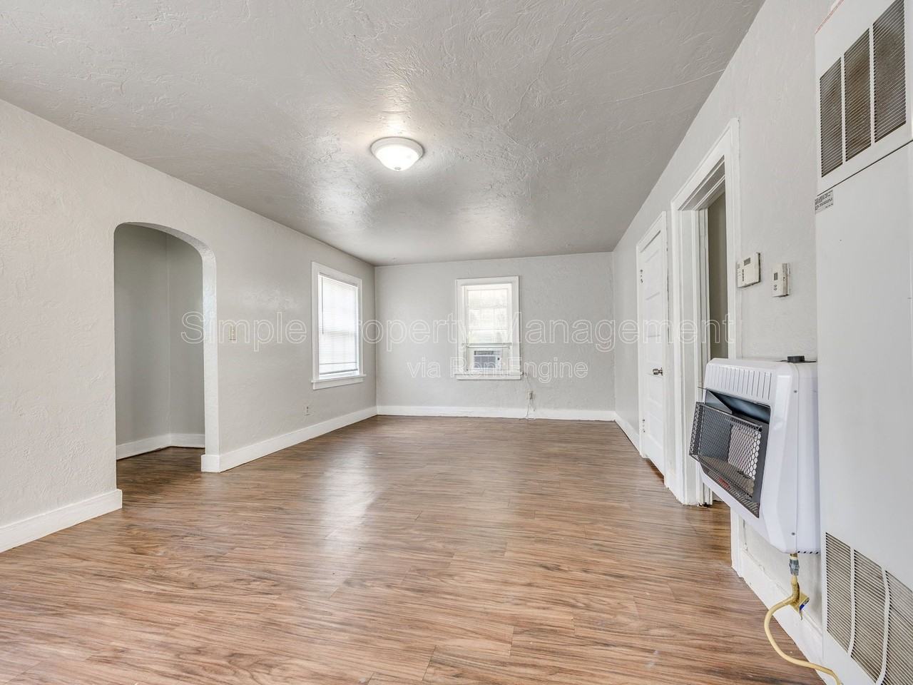 1524 Sw Binkley St - Photo 4 of 14