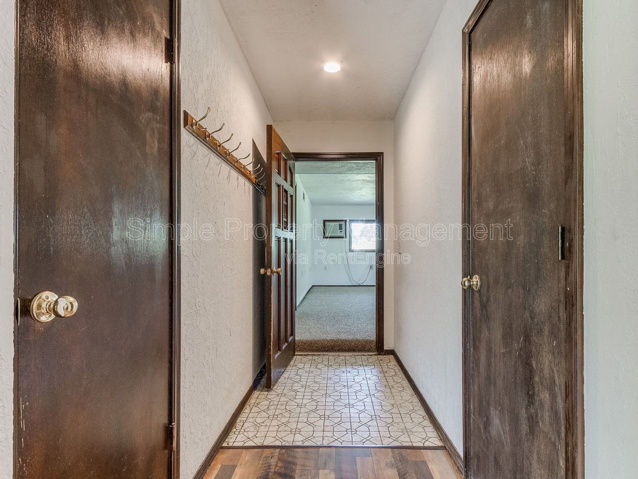 18916 Dave Dr - Photo 6 of 34