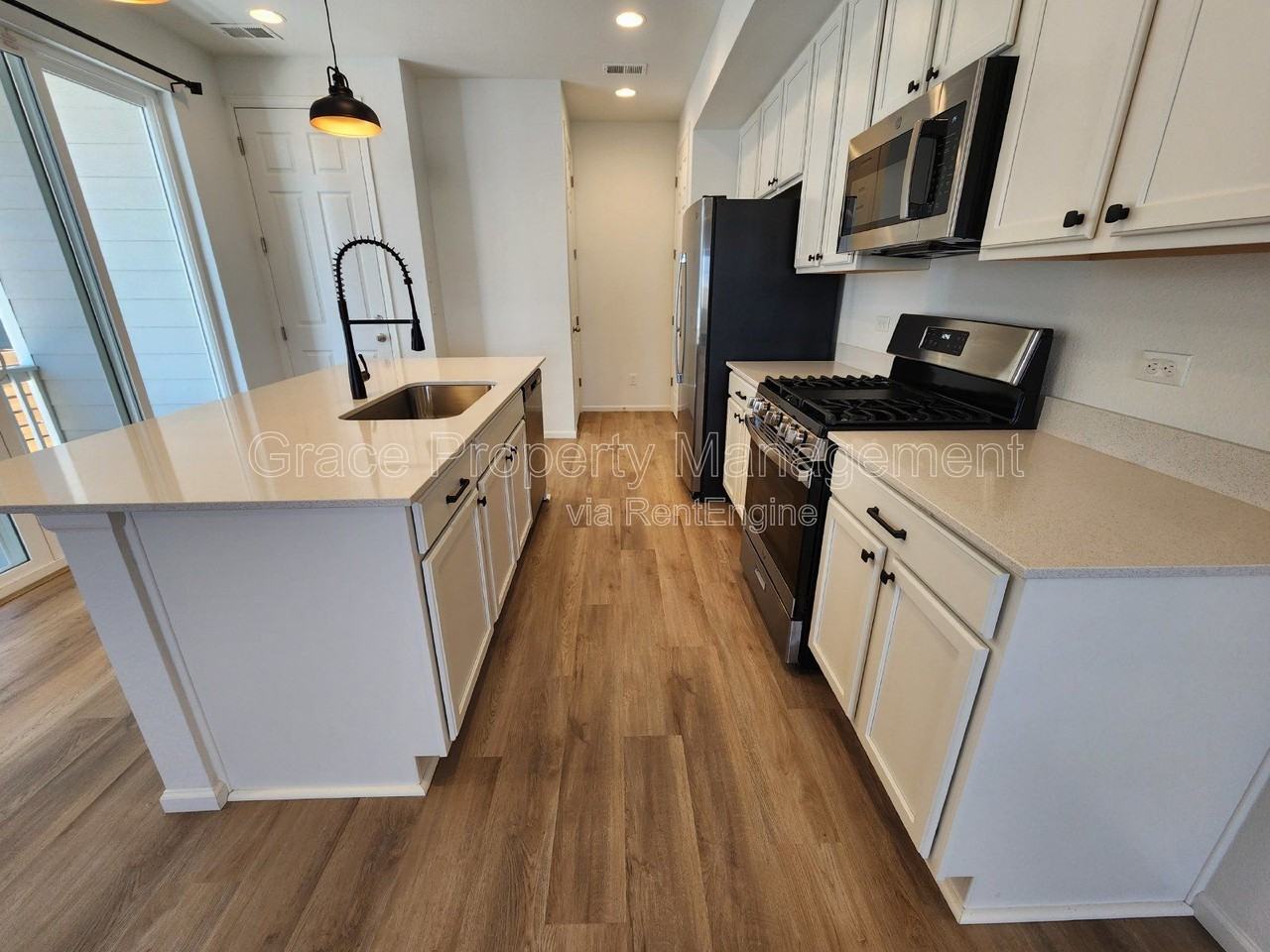 6157 Two Leaf Dr - Photo 5 of 24